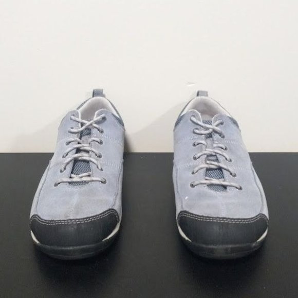 L.L. Bean Lace Up Low Top Sneakers Walking Shoes Blue Women's Size 9 Medium - Picture 2 of 6